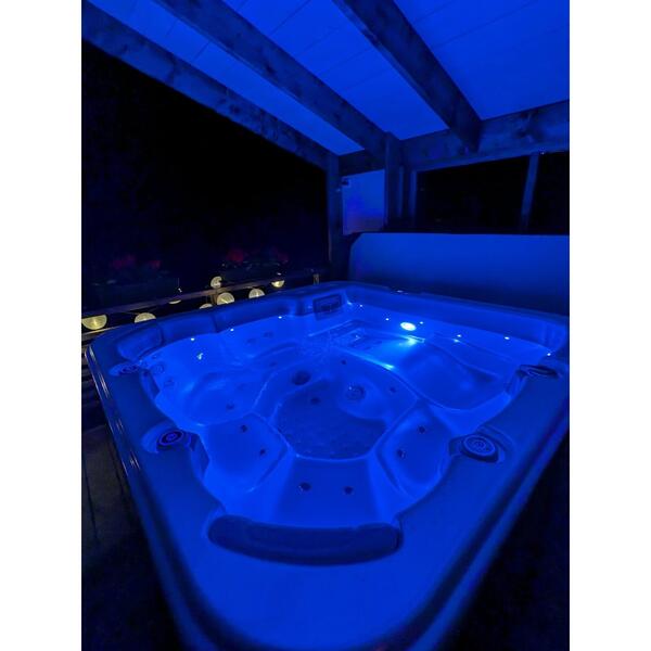 Jacuzzi